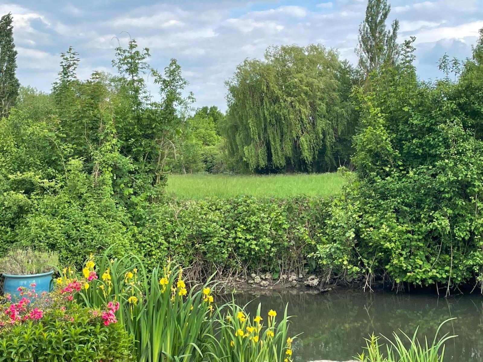 Cote Riviere Leilighet Ezy-sur-Eure Eksteriør bilde